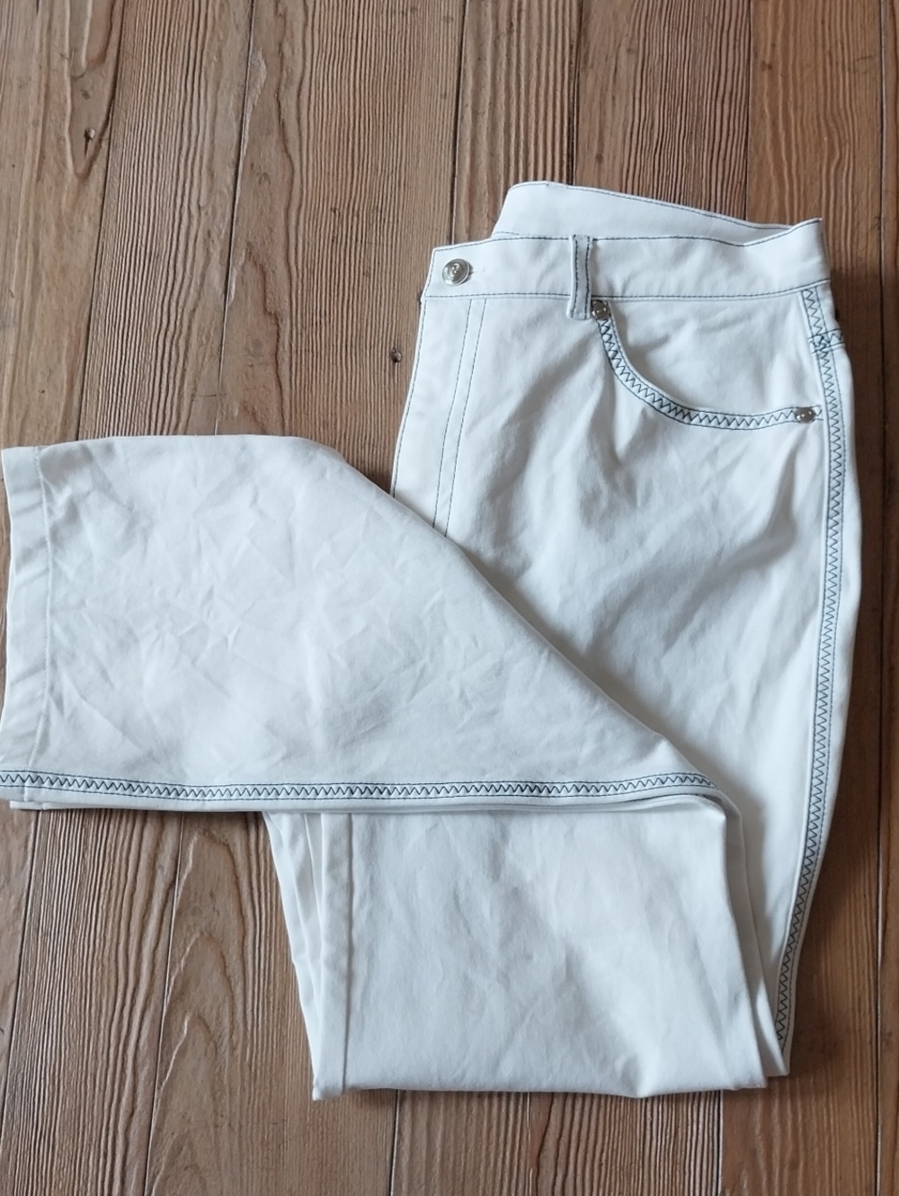 Escada White Straight-Leg Jeans with Contrast Stitching